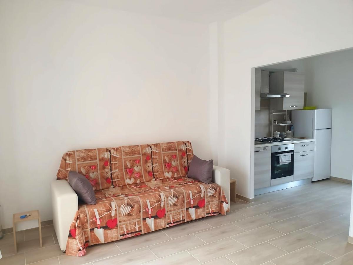 Attico Con Terrazzo Relax Apartment Ladispoli Luaran gambar